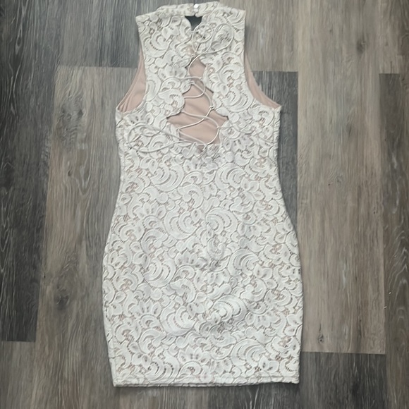 Entry brand white lace and cream/beige dress, size M - Picture 3 of 6